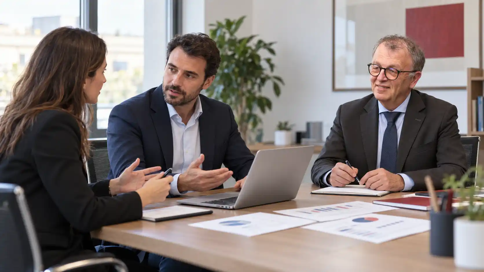Valutazione delle prestazioni con responsabile, collaboratrice e consulente HR